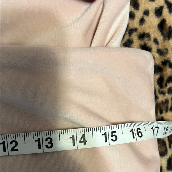 Luxurious dark Pink and light pink pillow cover Set - Picture 11 of 11